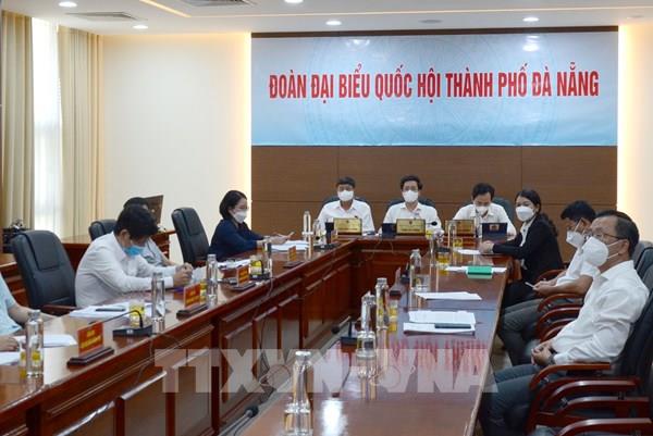 Cử tri quan tâm giải quyết bất cập trong điều hành giá xăng dầu