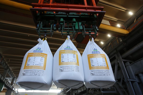 Lệnh trừng phạt với phân bón của Nga gây ra các phản ứng trái chiều