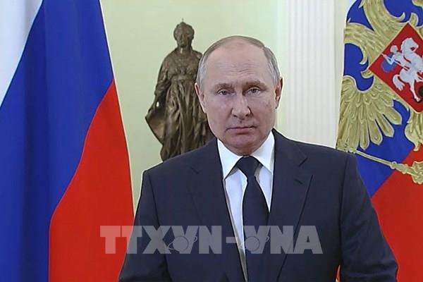 Tổng thống V.Putin: Kinh tế Nga chống chọi hiệu quả với các lệnh trừng phạt