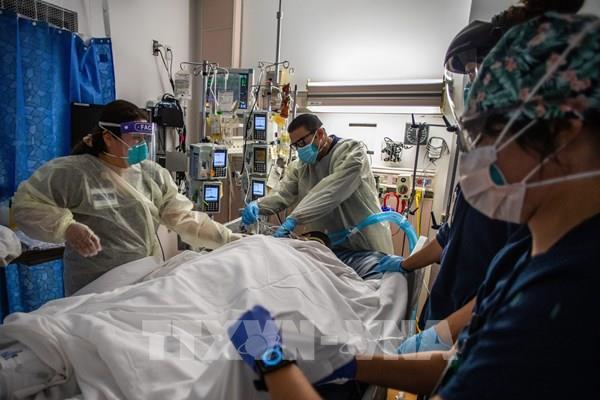 Hàng nghìn người Mỹ “cháy túi”  vì hóa đơn viện phí điều trị COVID-19