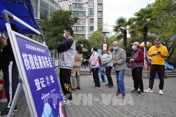 Trung Quốc ghi nhận các trường hợp đầu tiên tử vong do COVID-19 trong hơn một năm qua