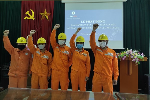 Điện lực Thái Nguyên xây dựng văn hóa an toàn lao động 