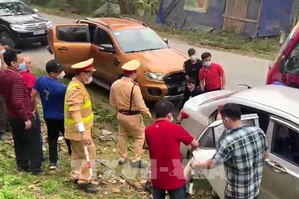 Bắt giữ 2 đối tượng vận chuyển 14 bánh heroin