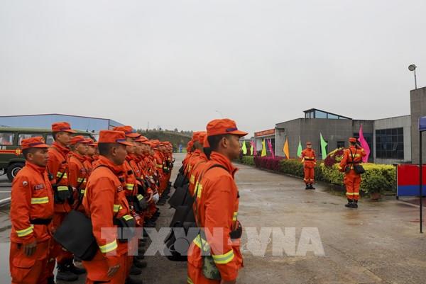 Vụ rơi máy bay ở Trung Quốc: Không tìm thấy người sống sót