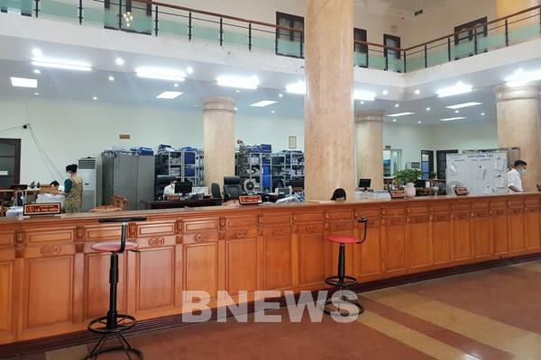 Bàn giao Cổng thông tin điện tử ủng hộ trực tuyến Quỹ vaccine phòng COVID-19