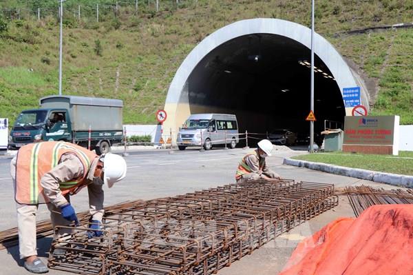 Thừa Thiên – Huế: Tăng tốc hoàn thành sửa chữa hầm Phước Tượng