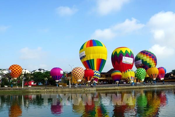 Ngày hội khinh khí cầu lần đầu tiên tổ chức tại Hội An