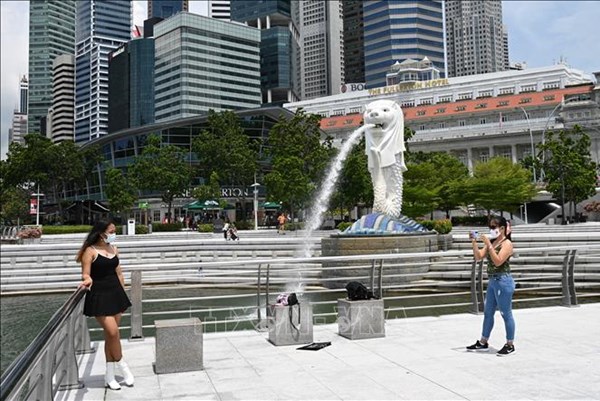 "Ngành công nghiệp không khói" chuyển mình trong hậu COVID-19