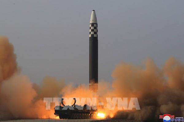 Hàn Quốc và Trung Quốc điện đàm về vụ phóng tên lửa đạn đạo Triều Tiên