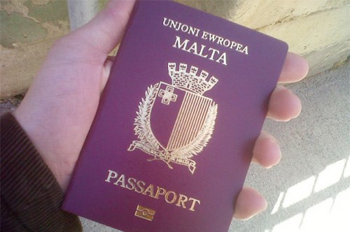 ​Ủy ban châu Âu kêu gọi chấm dứt chương trình cấp "hộ chiếu vàng"