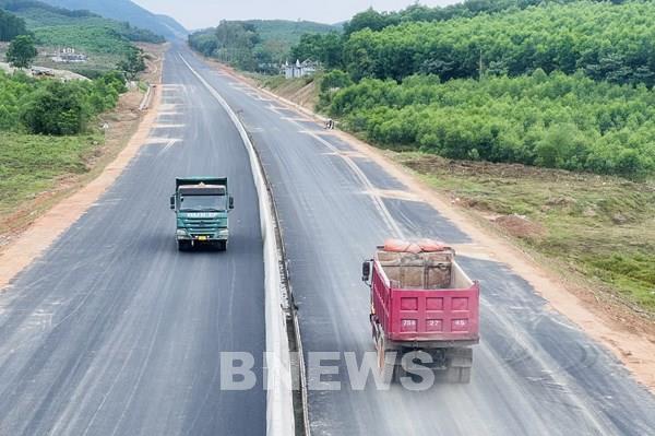 Cắt chuyển công việc của nhà thầu yếu tại dự án cao tốc Bắc - Nam