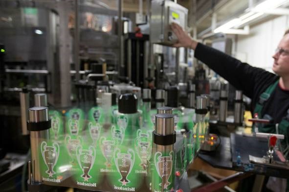 Heineken rút khỏi thị trường Nga