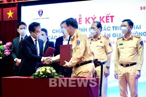 Honda Việt Nam và Cục Cảnh sát giao thông ký hợp tác về an toàn giao thông