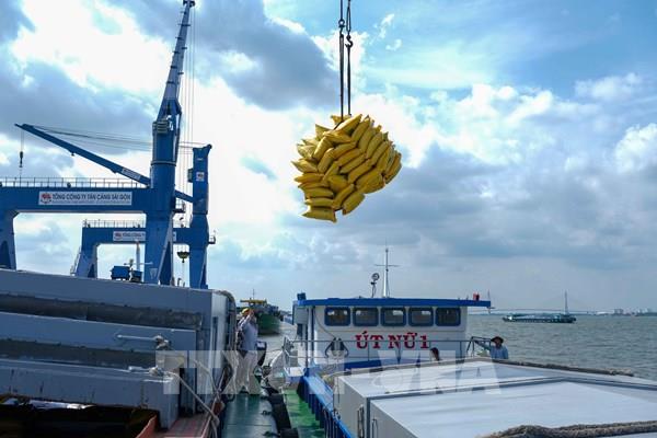 Nút thắt cần tháo gỡ cho phát triển logistics vùng Đông Nam bộ