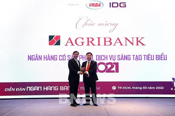 Agribank nhận 2 giải thưởng Ngân hàng Việt Nam tiêu biểu 2021