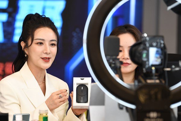 Mạnh tay xử lý hành vi trốn thuế trong lĩnh vực livestream