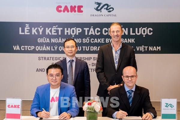 Ngân hàng số Cake by VPBank và DCVFM vừa ký kết hợp tác chiến lược