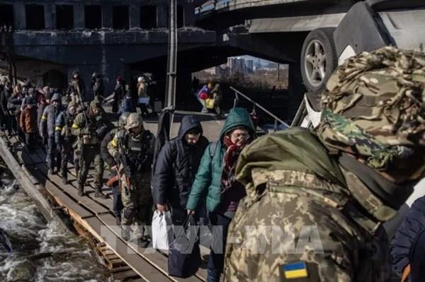 Nga tiếp tục mở hành lang sơ tán và hỗ trợ nhân đạo tại nhiều khu vực ở Ukraine