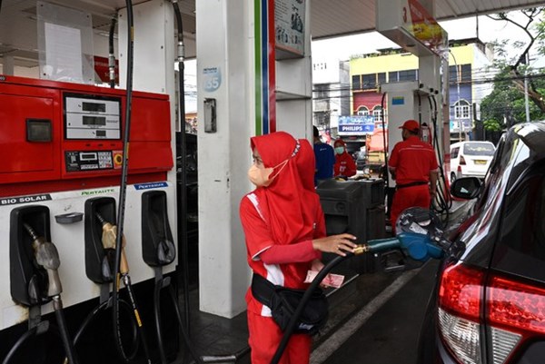 Indonesia tăng 30%  giá nhiên liệu được trợ giá