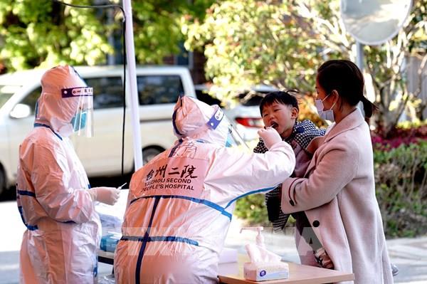 Trung Quốc ghi nhận số ca mắc mới COVID-19 cao nhất kể từ đầu dịch