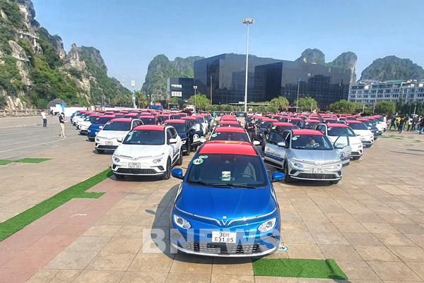 VinFast nộp dự thảo hồ sơ niêm yết theo mẫu F-1 lên Ủy ban Chứng khoán Hoa Kỳ