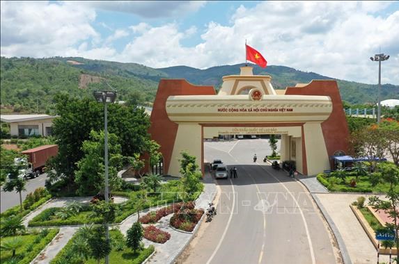 Bắt nhiều đối tượng trong đường dây đưa người xuất cảnh trái phép qua Lào