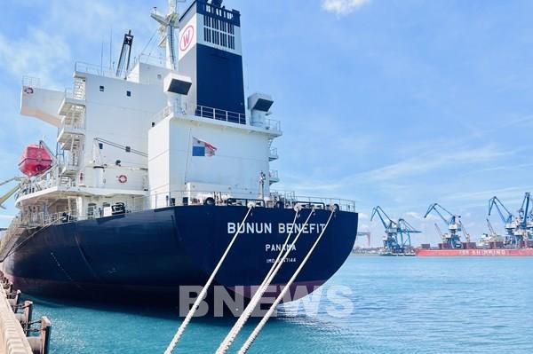 Tháo “nút thắt” hạ tầng để cảng biển Quảng Ngãi duy trì đà tăng trưởng 