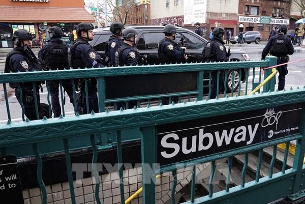 Nổ súng tại nhà ga tàu điện ngầm Mỹ: Hung thủ vẫn chưa bị bắt