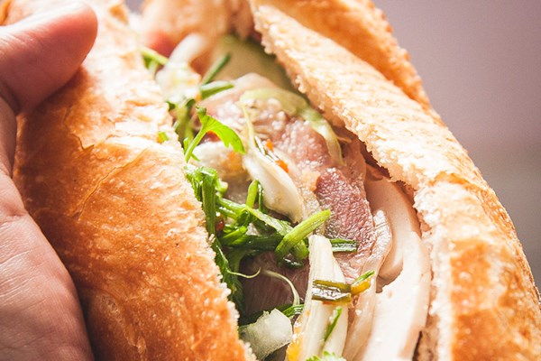 Tiệm bánh mì Liên Hoa bị phạt 92 triệu đồng, đình chỉ hoạt động 3 tháng