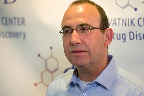 Kẽm và chất chuyển hóa Flavonoid giúp tăng miễn dịch với COVID-19