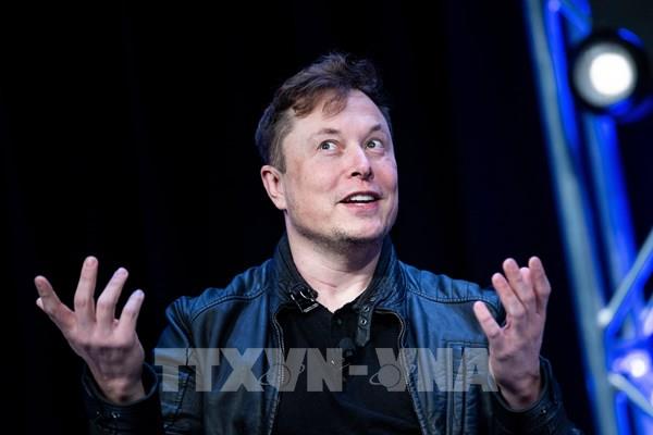 Tỷ phú Elon Musk bán hàng triệu cổ phiếu của hãng xe điện Tesla