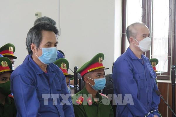 Tuyên phạt tử hình hai người Trung Quốc sản xuất trái phép chất ma túy