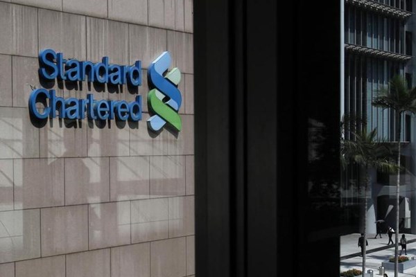 Ngân hàng Standard Chartered cân nhắc giảm hoạt động tại châu Phi