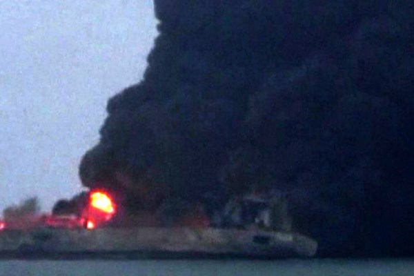 Nổ tàu chở dầu ở Hong Kong (Trung Quốc)