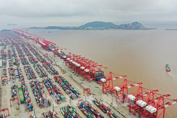 Kinh tế Trung Quốc có thể sụt giảm mạnh khi dịch COVID-19 diễn biến phức tạp