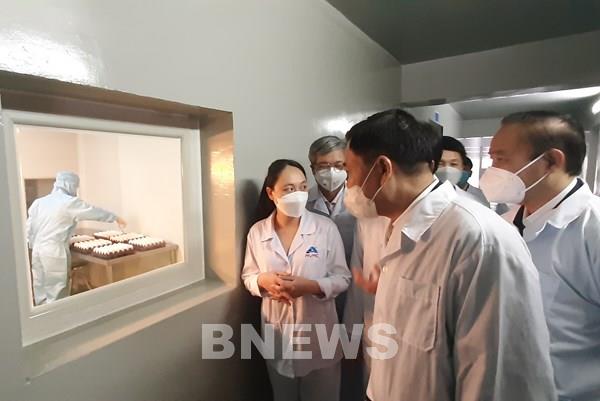Kiểm tra tiến độ nghiên cứu, sản xuất vaccine dịch tả lợn châu Phi