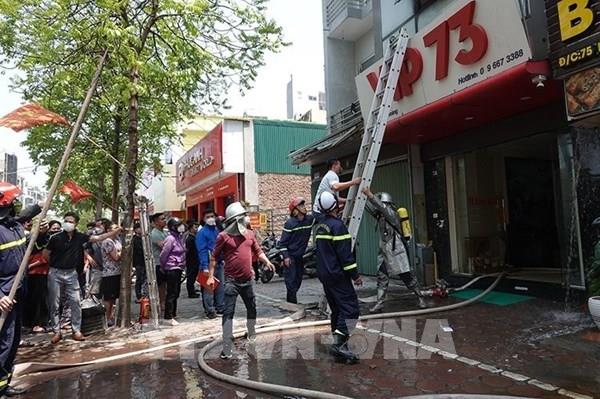 Hà Nội: Dập tắt đám cháy ở đường Nguyễn Hoàng