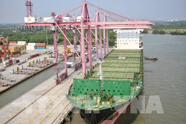 Ra mắt liên doanh cung cấp dịch vụ vận chuyển sà lan tại Việt Nam