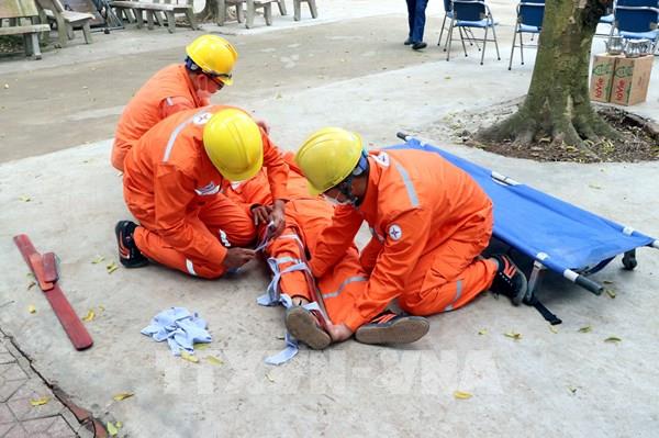 Điện lực Hải Dương diễn tập phòng chống thiên tai và tìm kiếm cứu nạn