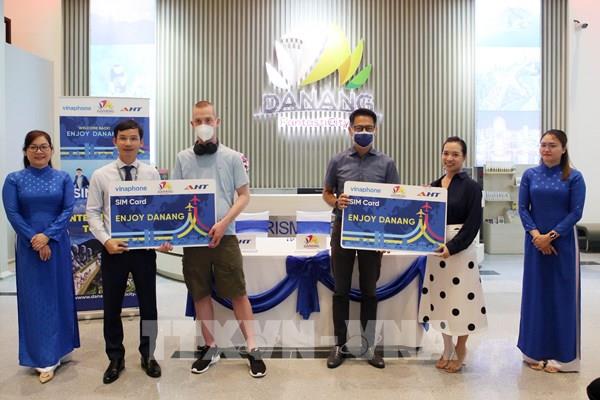 Tặng hơn 50.000 sim data 4G cho du khách quốc tế đến Đà Nẵng