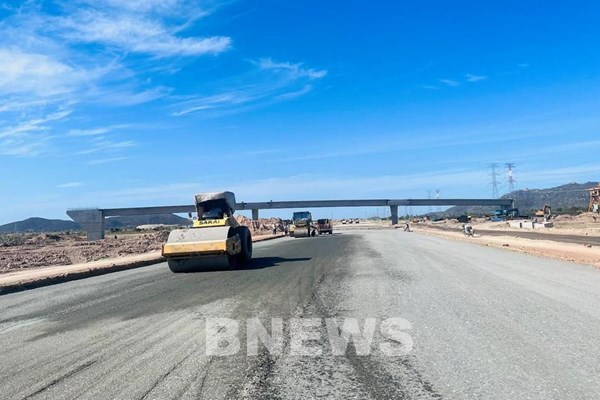 Đề xuất đầu tư hơn 8.300 tỷ đồng xây dựng cao tốc Dầu Giây - Tân Phú