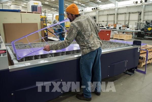 Fed: Hoạt động kinh doanh của các công ty Mỹ từng bước hồi phục