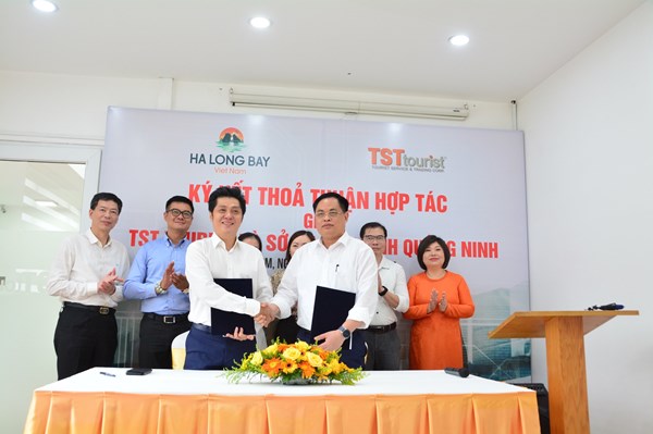 TSTtourist triển khai hợp tác toàn diện với Sở Du lịch Quảng Ninh 