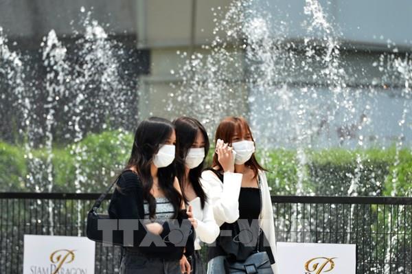 Thái Lan: 12/77 tỉnh tiến tới tuyên bố COVID-19 là bệnh đặc hữu