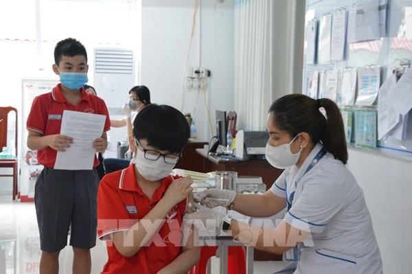 Ngày 1/5, cả nước có 3.717 ca mắc COVID-19, giảm 1.392 ca so với ngày trước