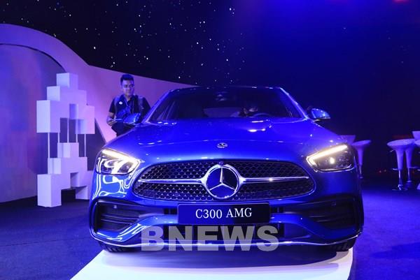 Ra mắt Mercedes-Benz C-Class thế hệ mới với 4 phiên bản, giá từ 1,669 tỷ đồng