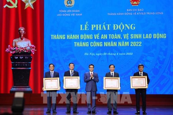 Phát động Tháng hành động về An toàn vệ sinh lao động và Tháng Công nhân năm 2022