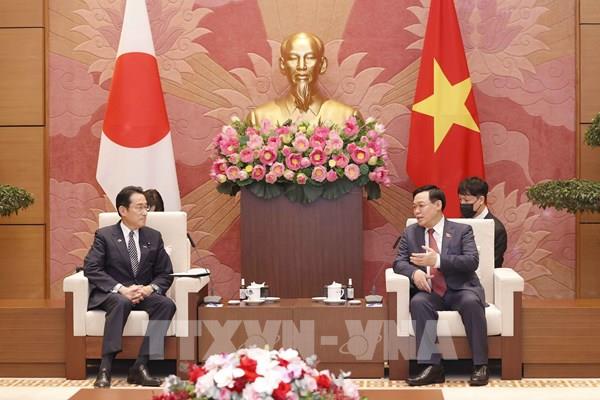 Chủ tịch Quốc hội hội kiến Thủ tướng Nhật Bản Kishida Fumio