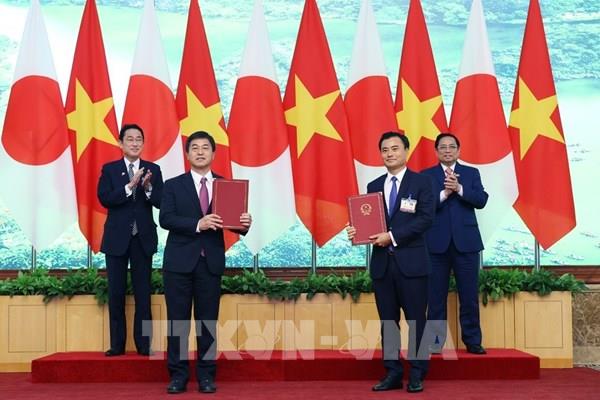 Thủ tướng Nhật Bản Kishida Fumio kết thúc tốt đẹp chuyến thăm chính thức Việt Nam