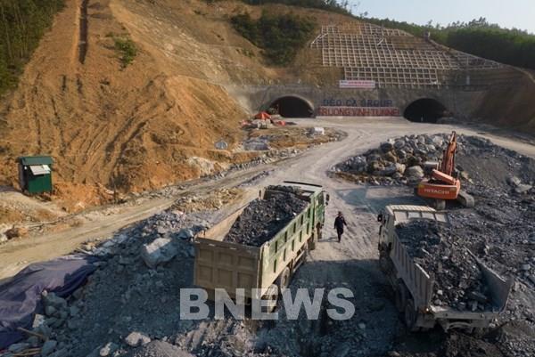 Trên những công trường cao tốc Bắc - Nam không nghỉ lễ